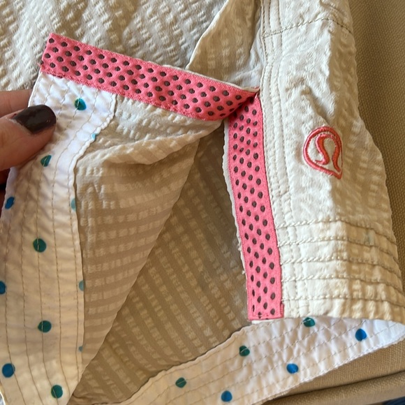 LULU golf short walking short with pockets and key storage - Picture 2 of 8